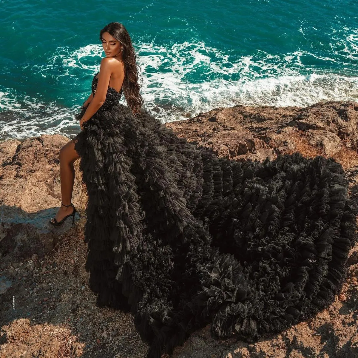 Abiti da sera neri alti e bassi Abiti lunghi con strascico a strati in tulle Abito formale Abiti da sposa da spiaggia Abito da s