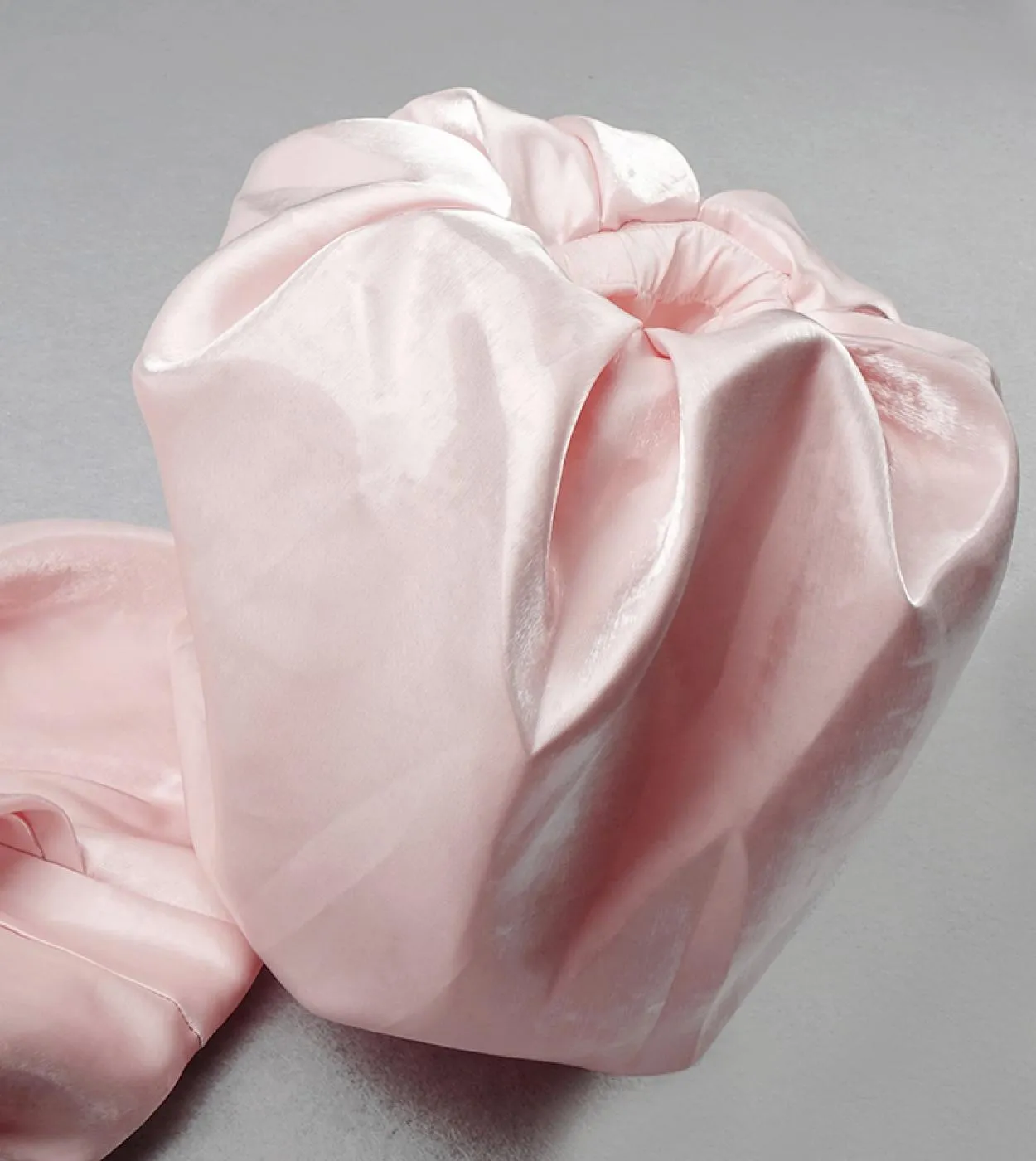 Abiti da spalla celebrità Abiti da sera rosa neri Abiti da abito rosa con maniche a spalla
