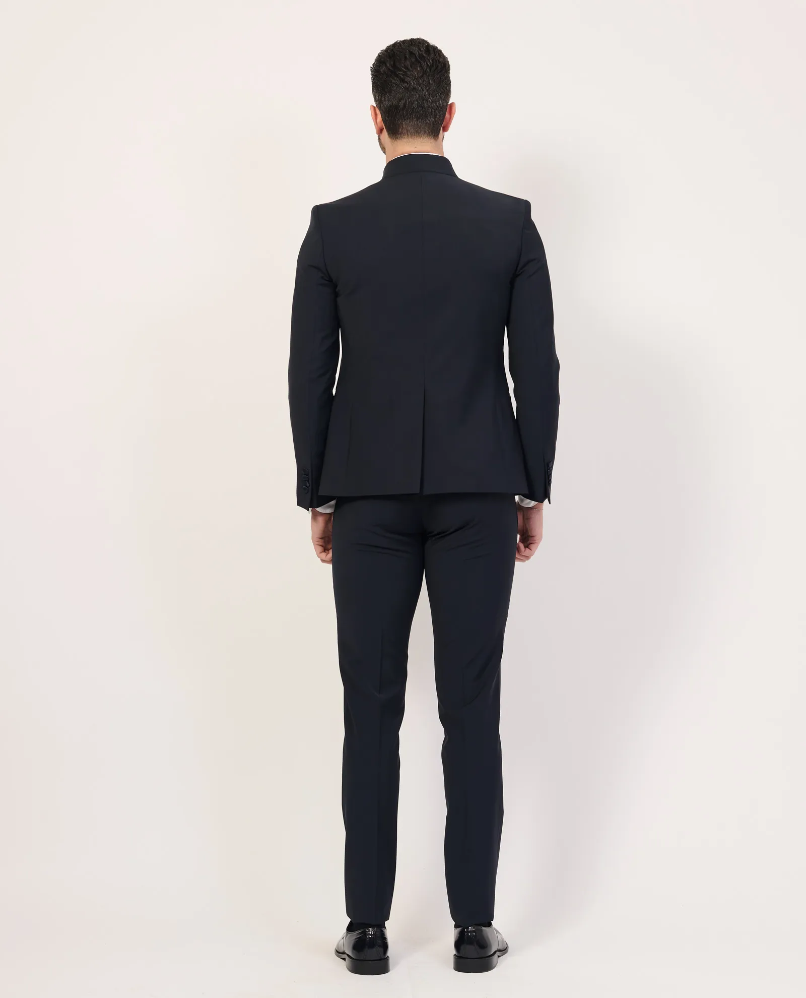 Abito blu Carlo Pignatelli con giacca coreana