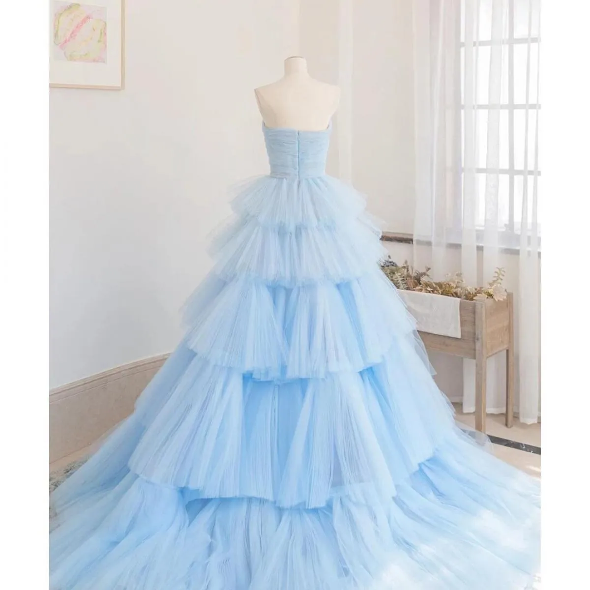 Abito in tulle a strati senza spalline azzurro cielo Abito da ballo da donna Abiti da cerimonia alti e bassi Abiti da sera soffi