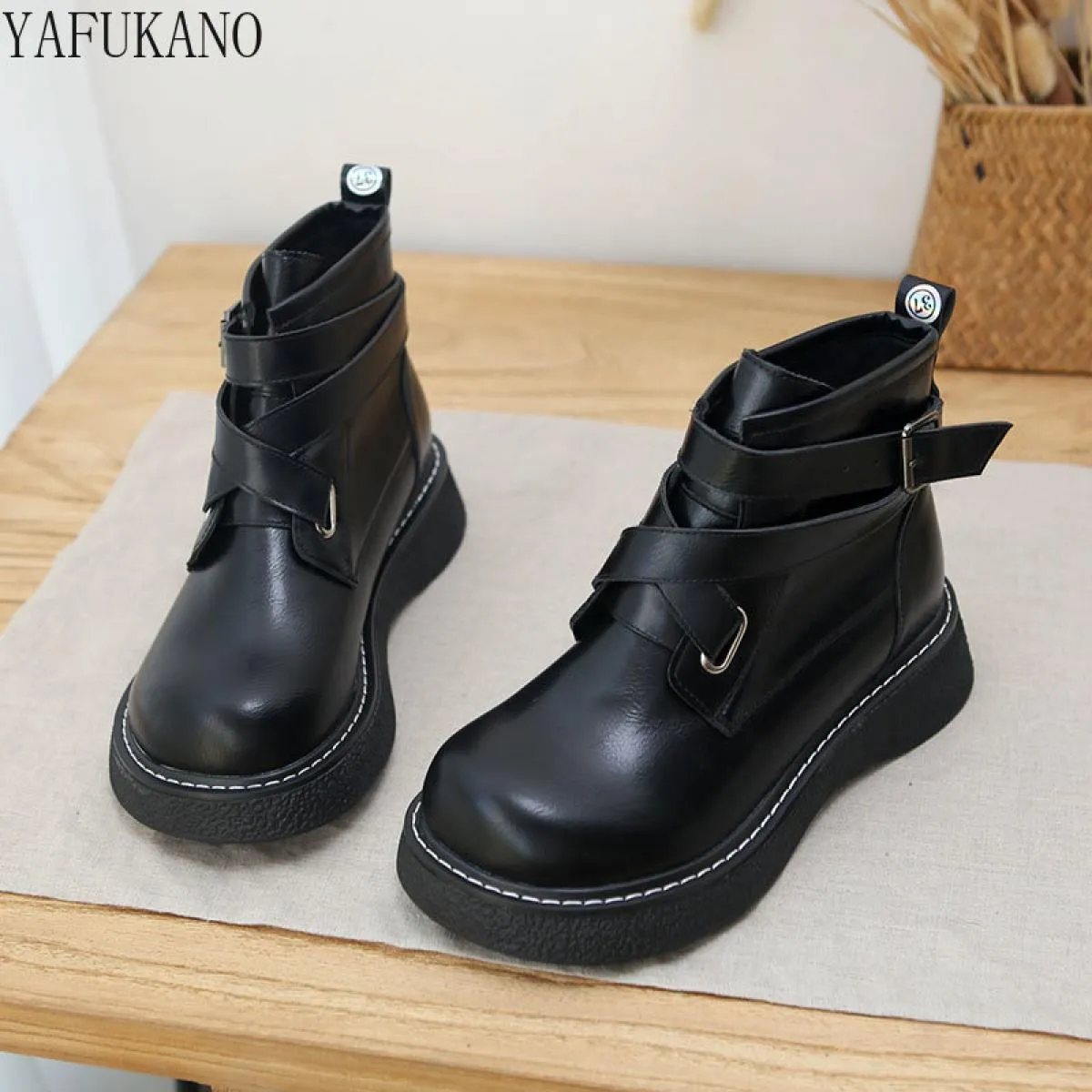 Autunno Inverno Caldo Stivali da Donna con Testa Grande con Suola Spessa Fibbia per Cintura Retro Stivali in Pelle Stile Britann