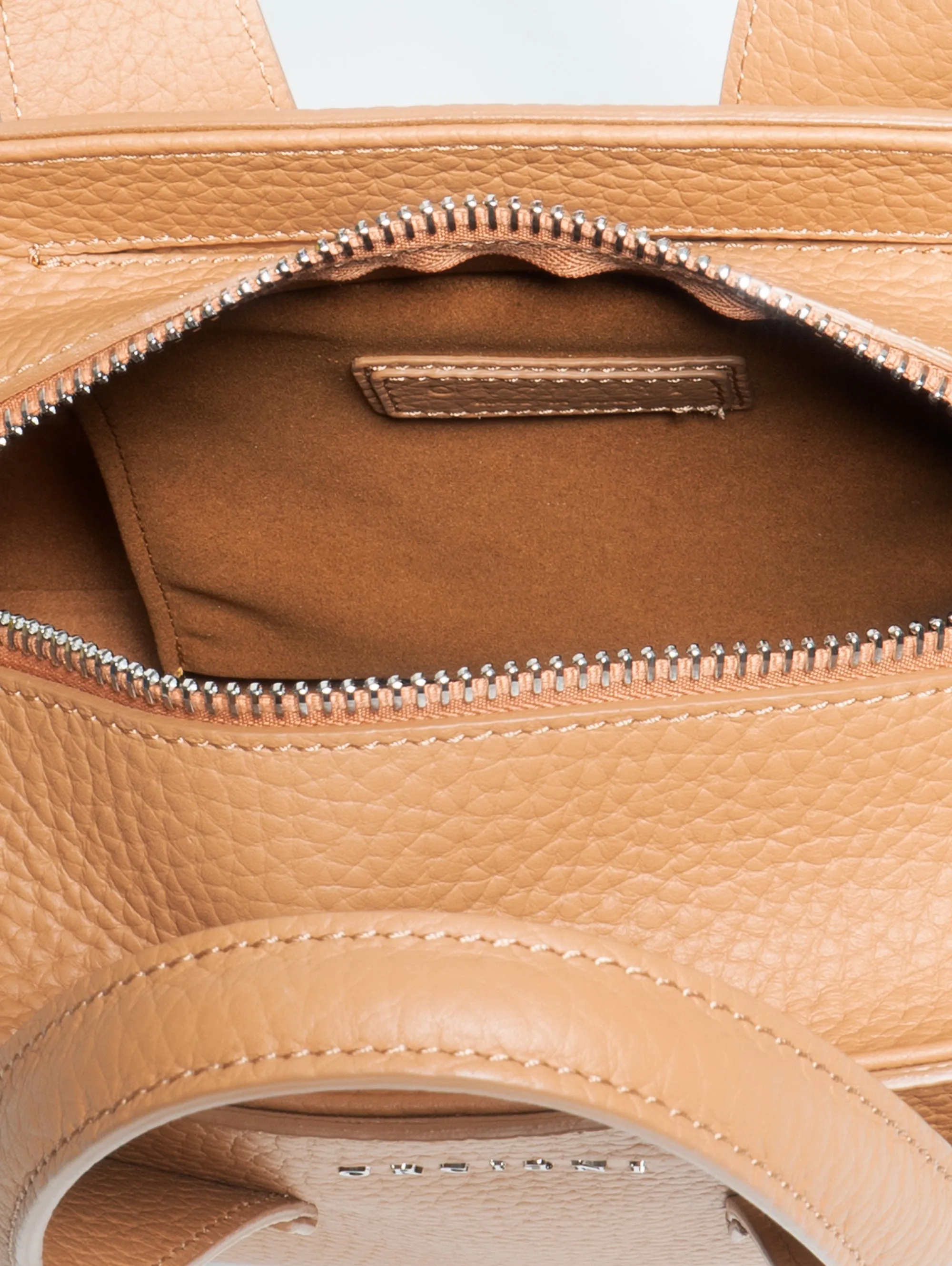 Borsa a Mano con Incastro Mandorla