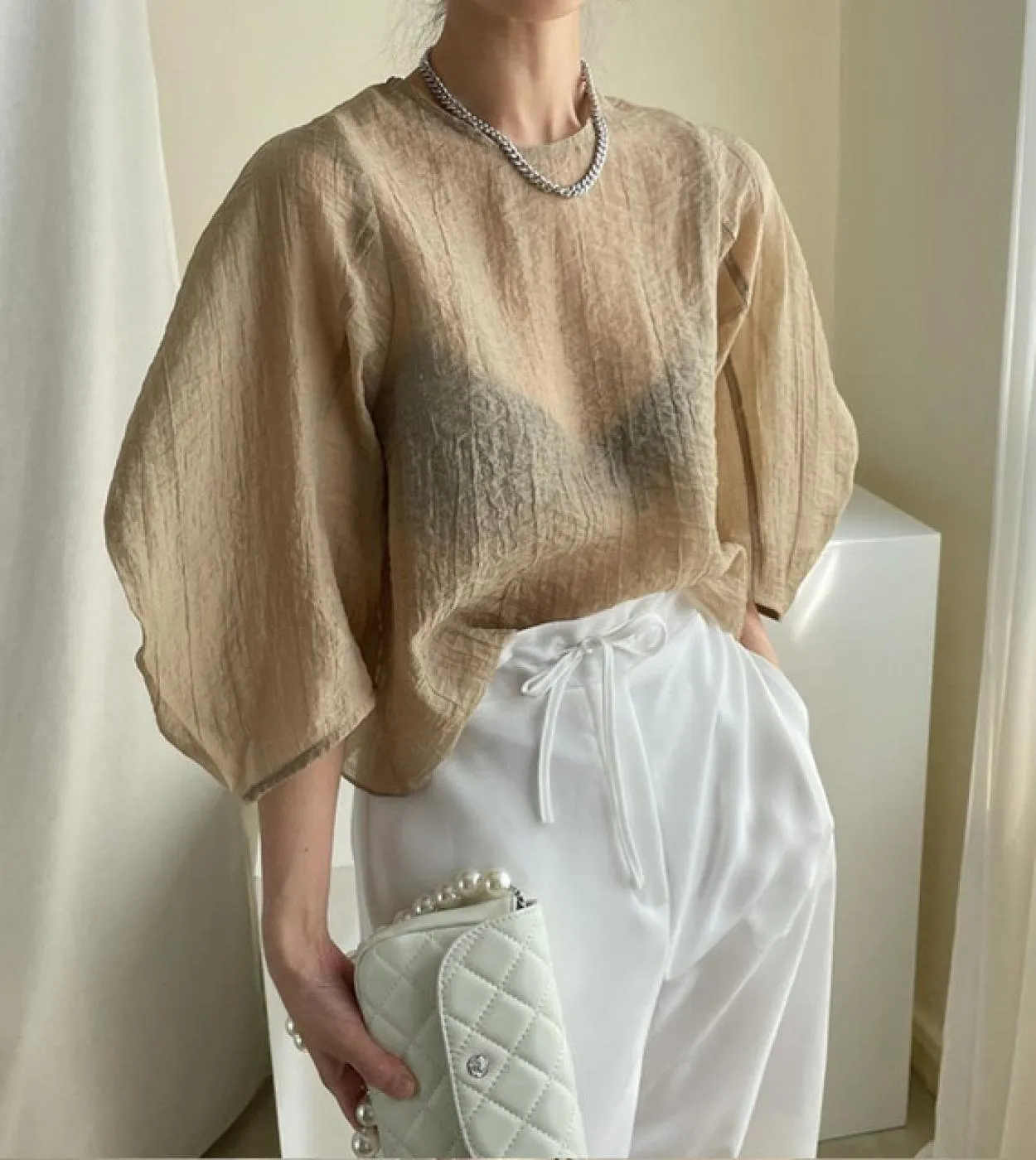 Camicetta da donna casual con base leggermente trasparente Camicie in chiffon con maniche a lanterna larghe Camicie pieghettate