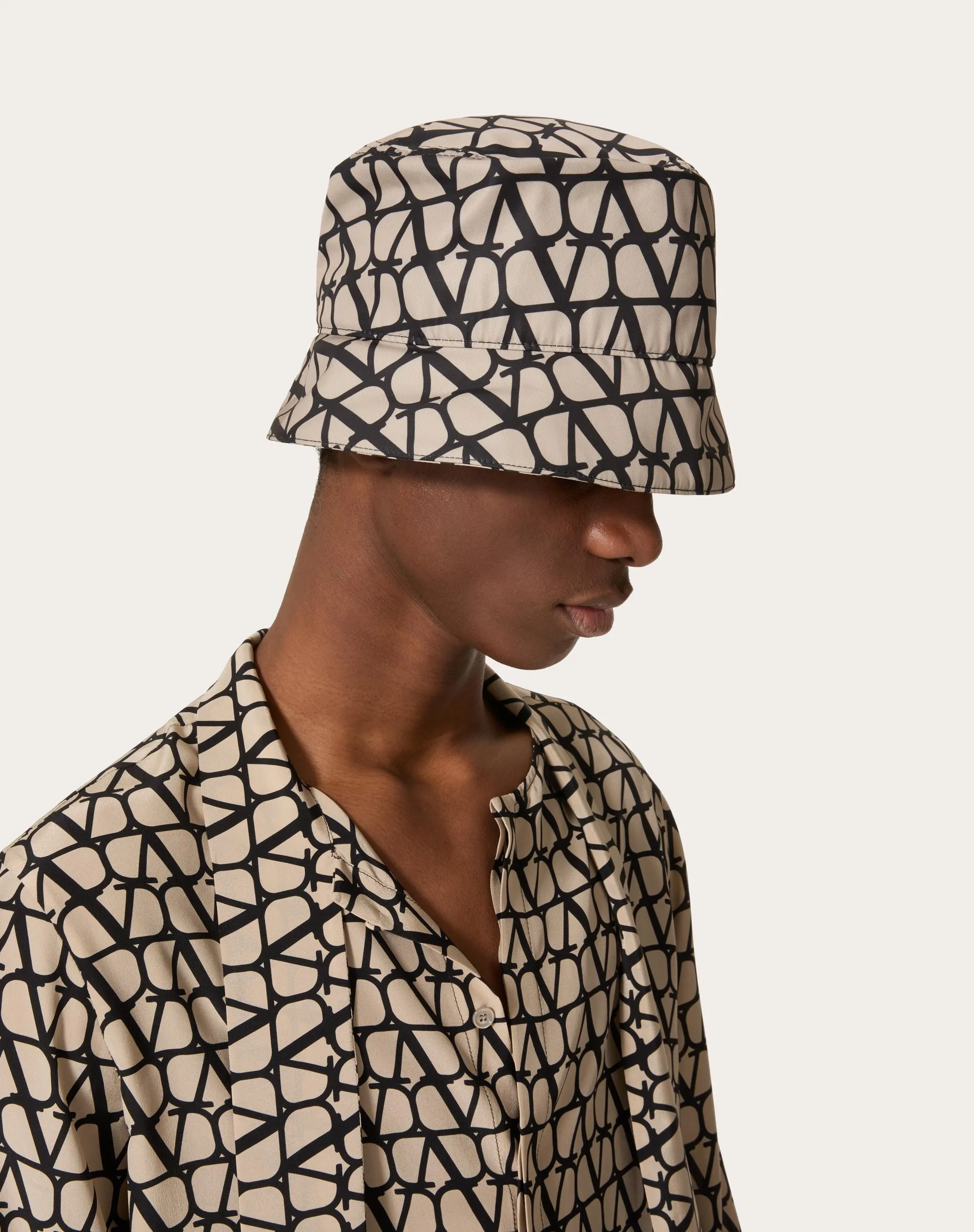 CAPPELLO BUCKET TOILE ICONOGRAPHE IN NYLON