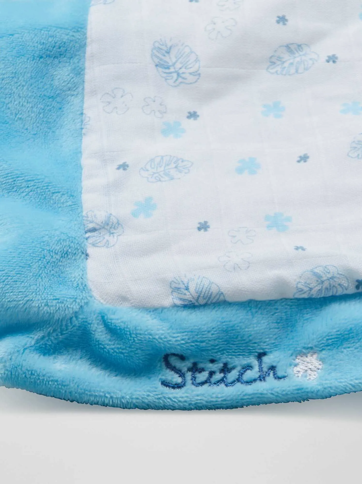 Doudou 'Stitch' - BLU