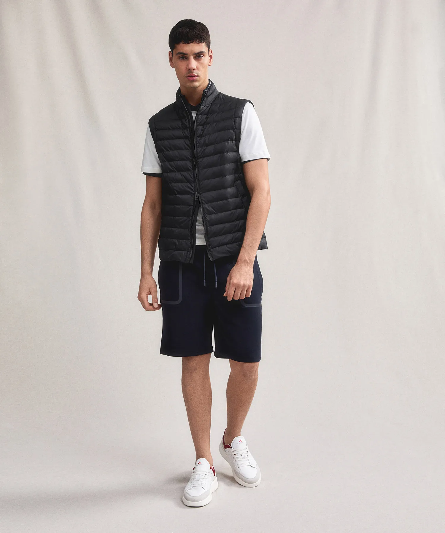 Gilet imbottito superleggero e semilucido