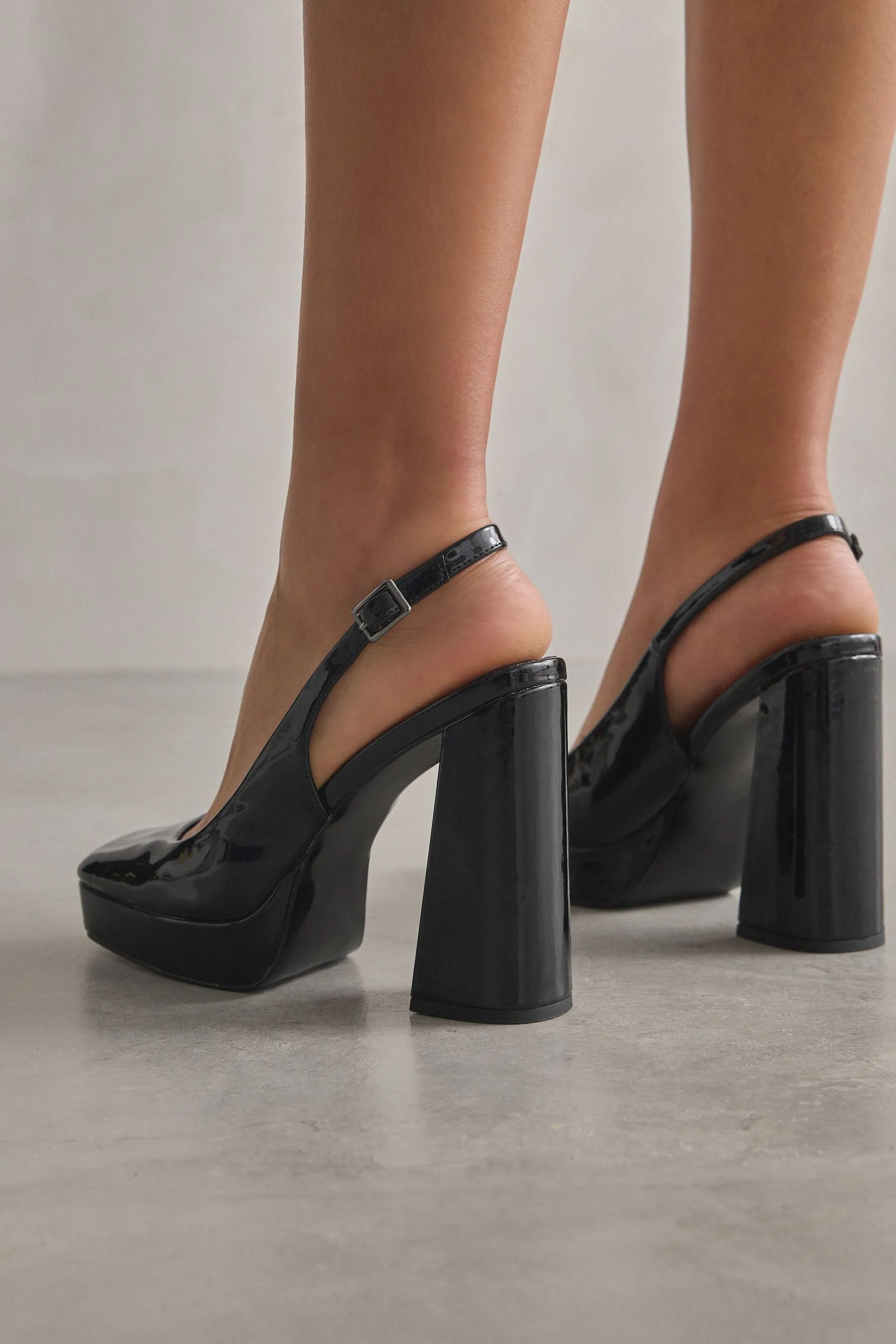 Nero  - Forever Comfort® - Scarpe con tacco e punta quadrata e cinturino posteriore