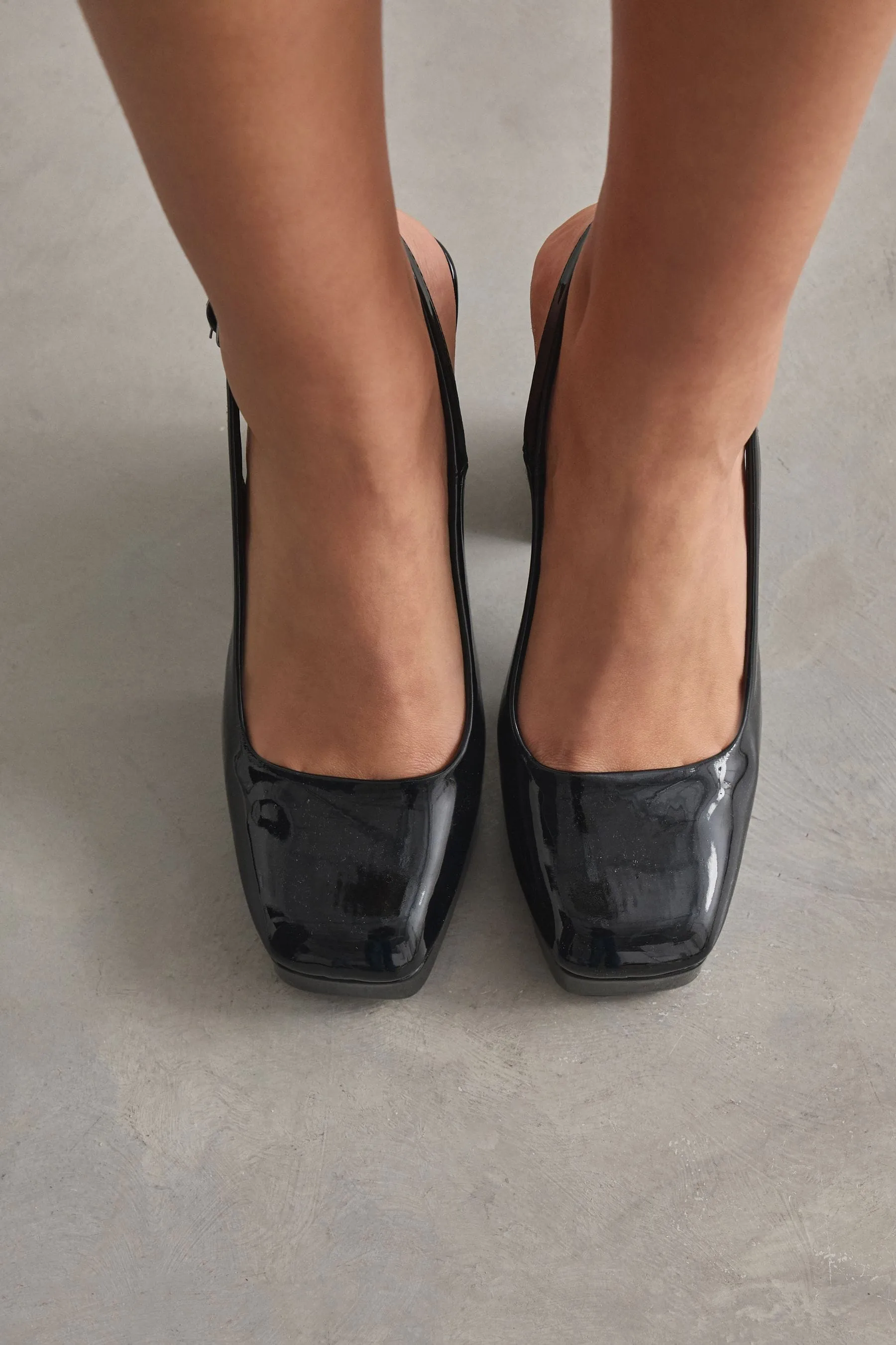 Nero  - Forever Comfort® - Scarpe con tacco e punta quadrata e cinturino posteriore