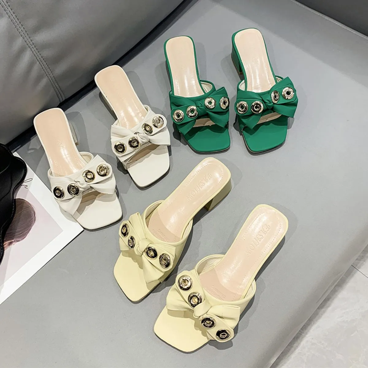 Nuove pantofole estive Tacchi bassi Presentazioni aziende produttrici giochi Peep Toe Sandali con fiocco tacco quadrato Donna Bi
