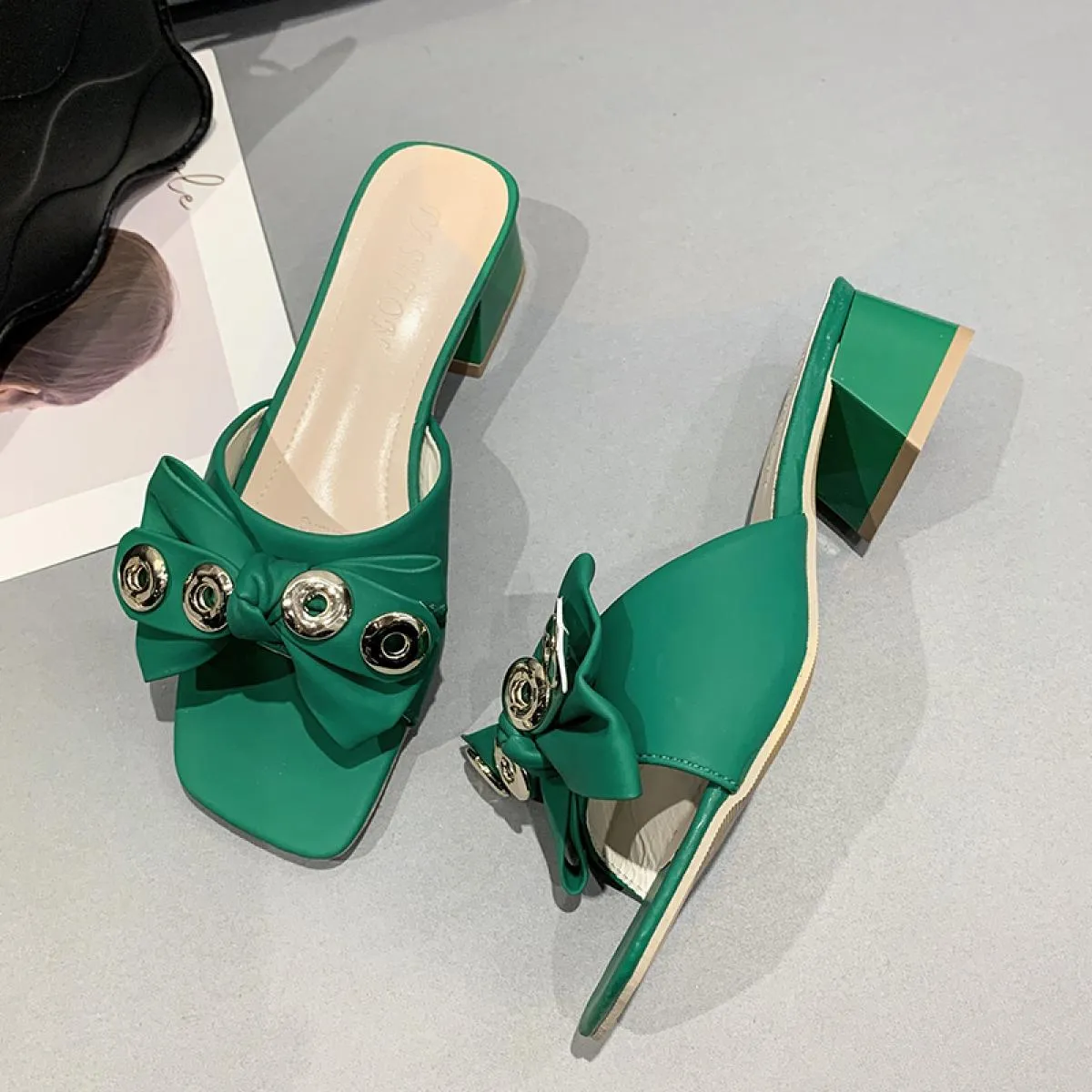 Nuove pantofole estive Tacchi bassi Presentazioni aziende produttrici giochi Peep Toe Sandali con fiocco tacco quadrato Donna Bi