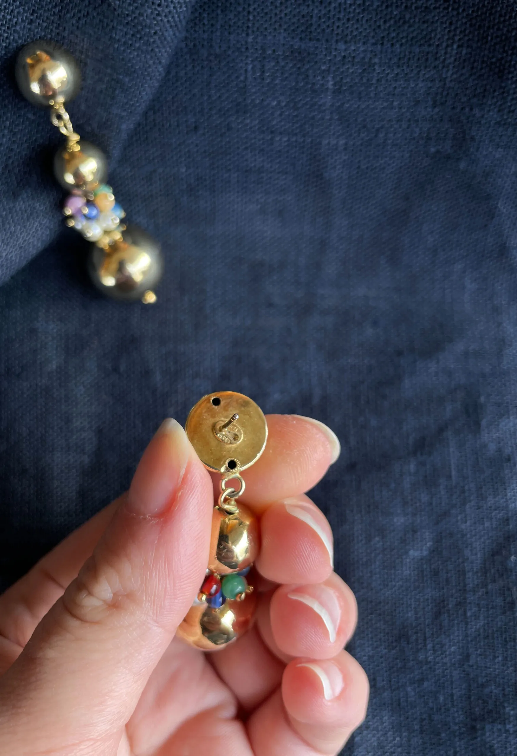 Orecchini con boules pendenti in argento bagnato in oro vintage anni ’80