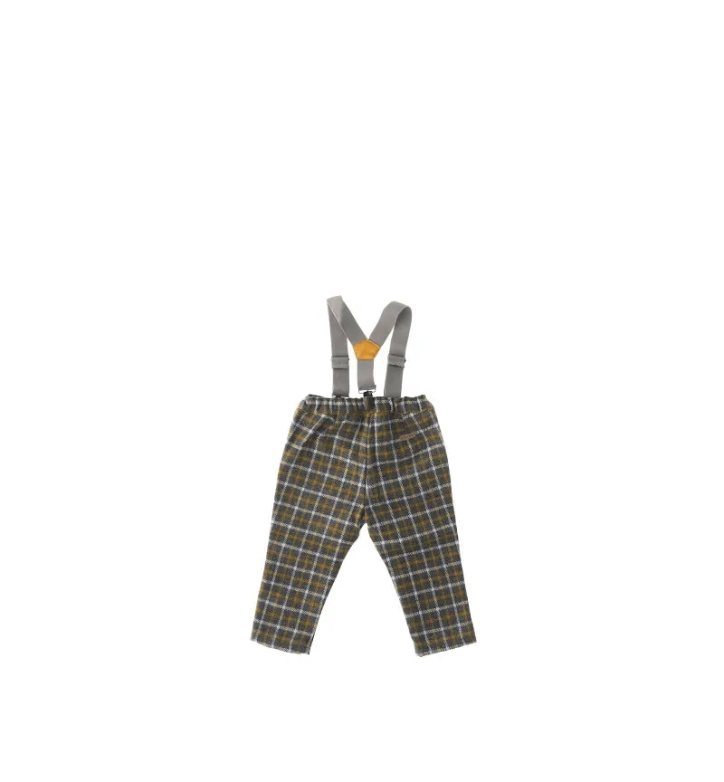Pantalone con bretelle
