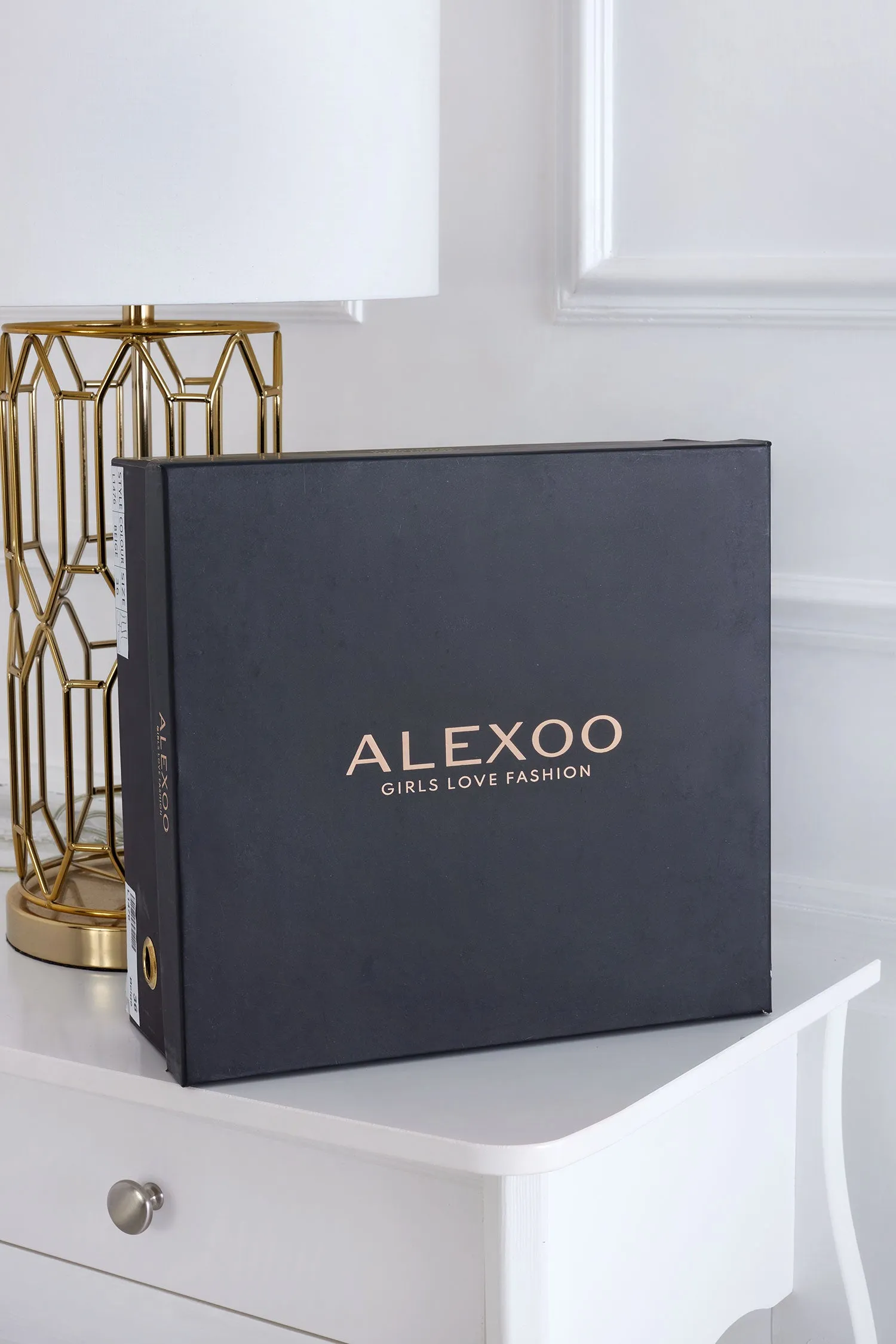 ROYAL - Stivali Alexoo neri con zeppa interna e bottone oro