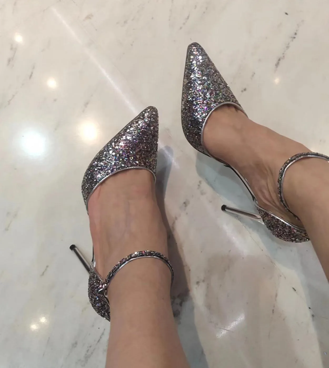 Sandali da donna estivi 7,5 cm 9,5 cm Tacchi alti Lady Wedding Tacchi bassi da sposa Glitter Bling Paillettes Stripper Cinturino