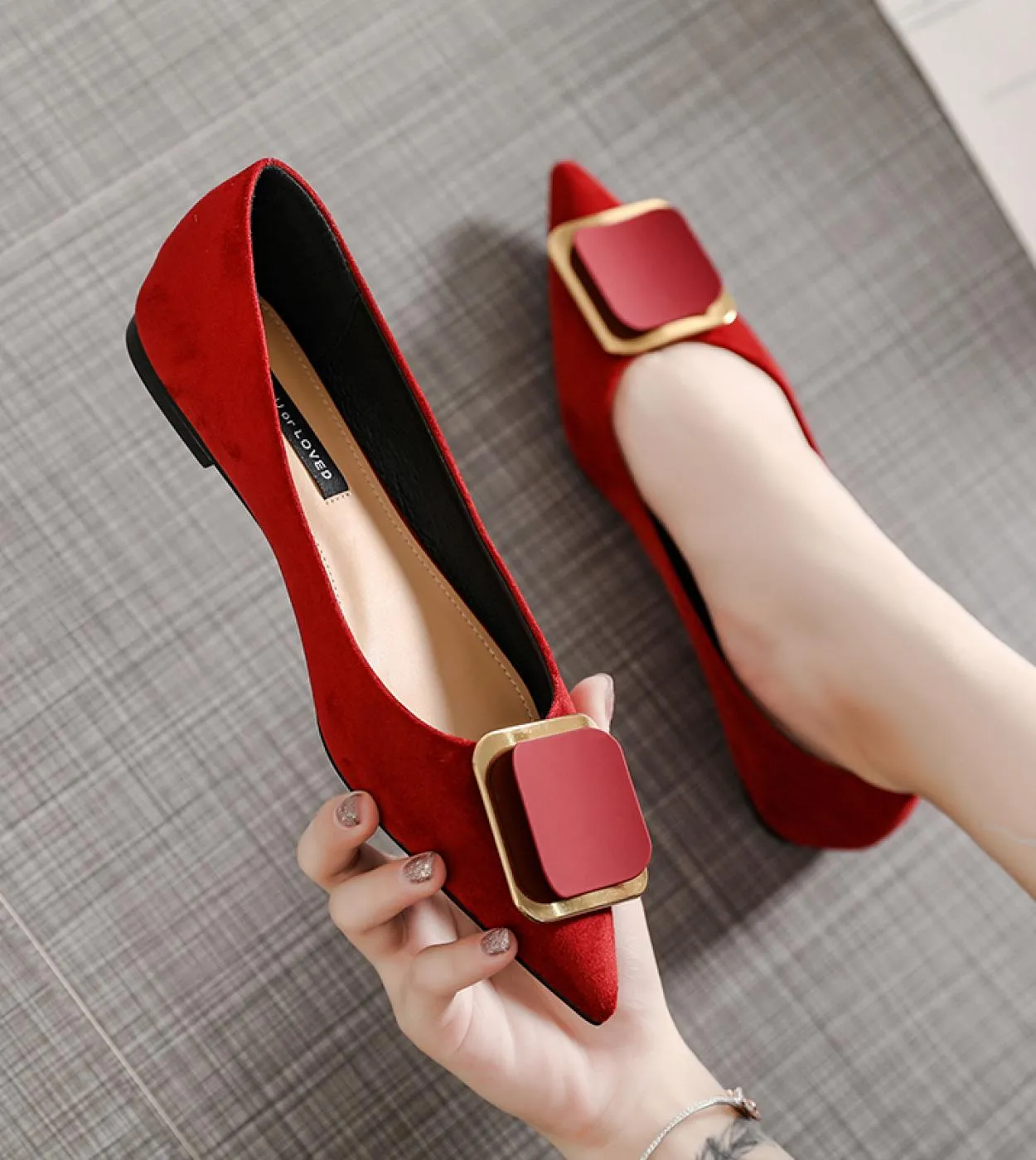 Scarpe basse di marca Scarpe da donna Flock Ballerine con suola morbida Scarpe da donna con punta a punta Scarpe da sposa da dam