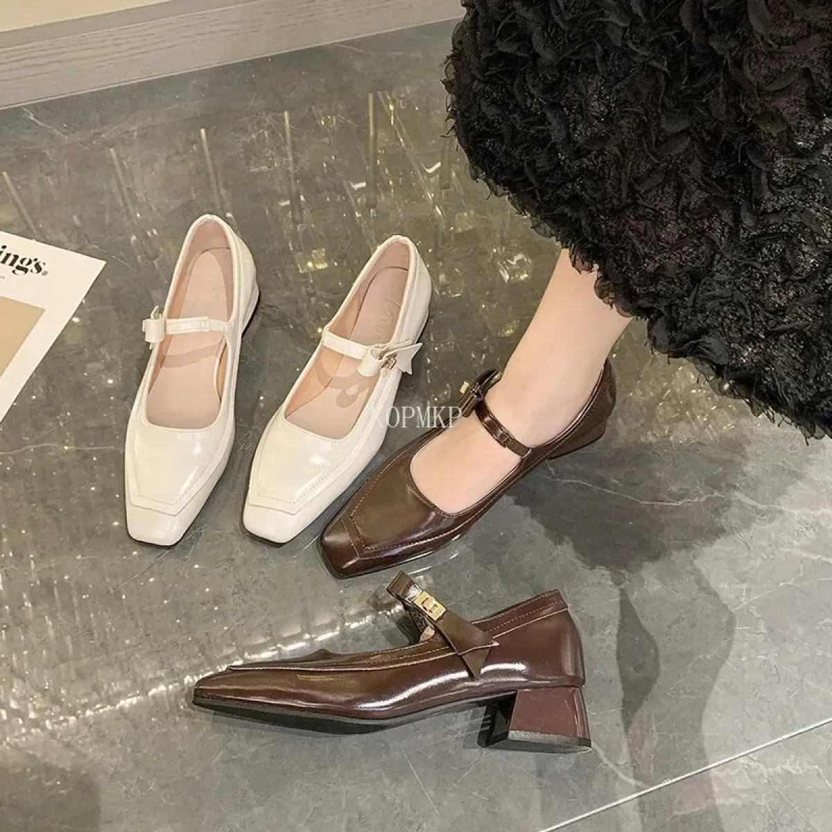 Scarpe con tacco alto moda in pelle con suola spessa donna 2024 primavera autunno nuove scarpe singole retrò da donna