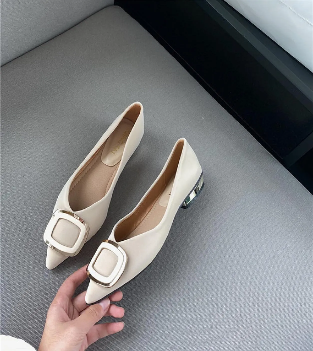 Scarpe con tacco basso da donna con fibbia quadrata Décolleté in pelle con punta a punta Primavera Novità Scarpe da lavoro da do