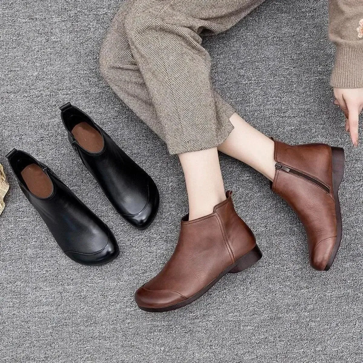 Scarpe da mamma solide di nuova vendita calda da donna Stivali autunnali Stivali corti casual Moda Comoda punta tonda di grandi