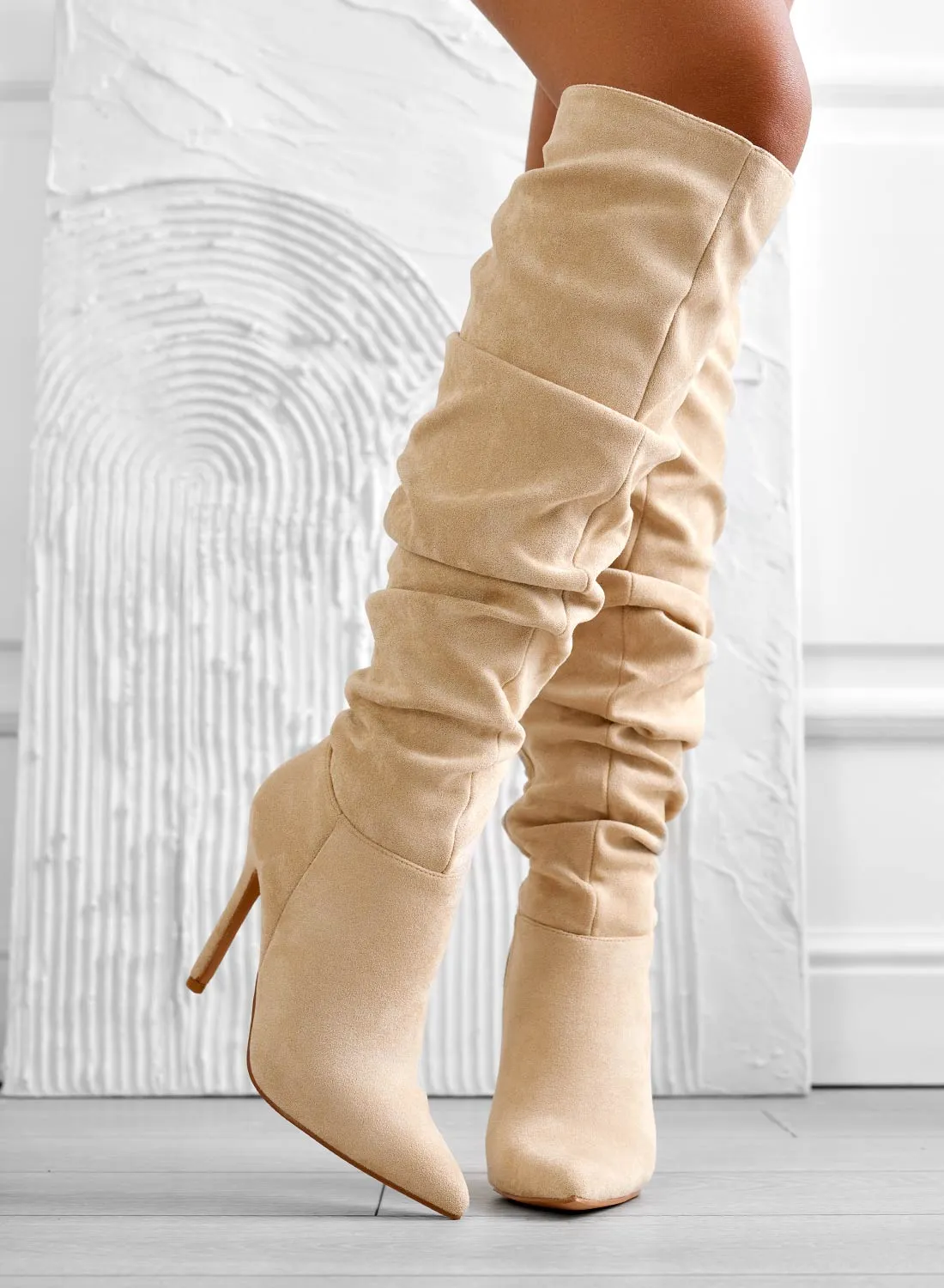 SELENA - Stivali beige Alexoo arricciati con tacco alto a spillo